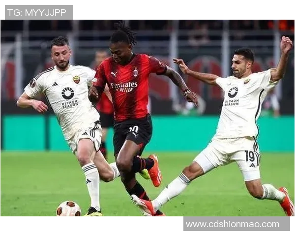 欧联杯激战：AC米兰逆转里昂红牌争议引发全场热议