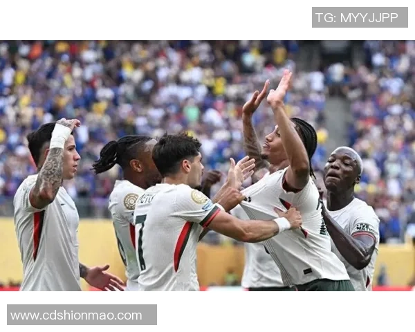 切尔西大胜尤文图斯友谊赛四球狂胜引发全场热烈反响